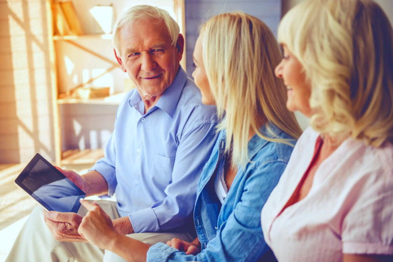 Pflegelotse: So finden Sie eine Pflegeeinrichtung